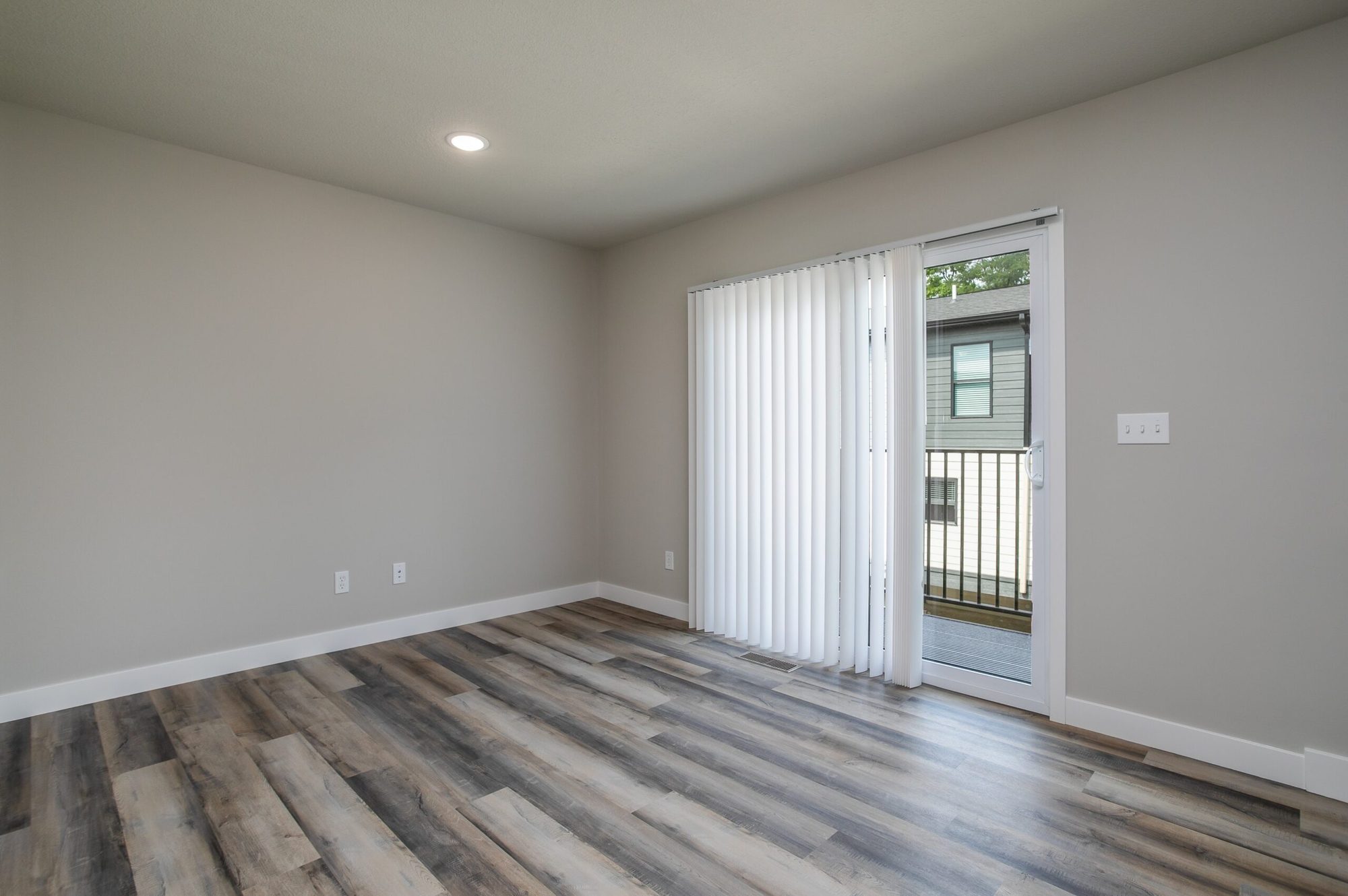 1615 University #103