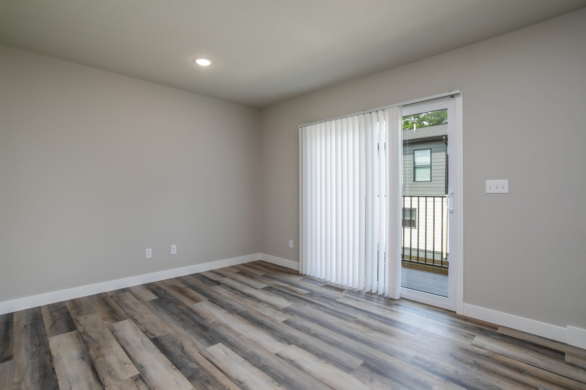 1615 University #103